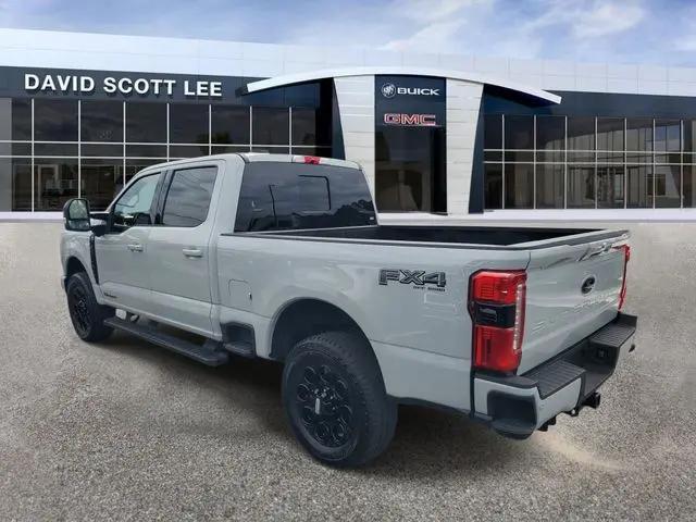 2025 Ford F-350 LARIAT