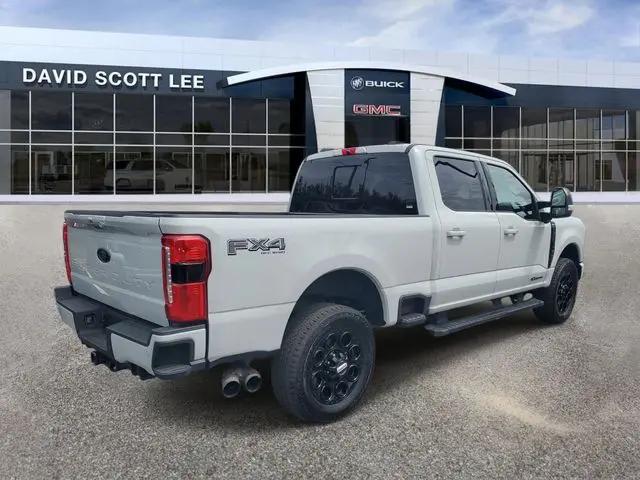 2025 Ford F-350 LARIAT