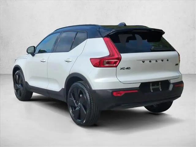 2026 Volvo XC40 Black Edition Ultra, B5 AWD Gas (mild hybrid)