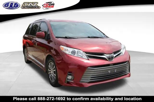 2018 Toyota Sienna XLE Premium 8 Passenger for sale in Sanford, NC
