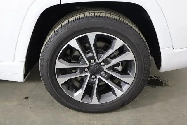 2023 Jeep Grand Cherokee L Overland 4x4
