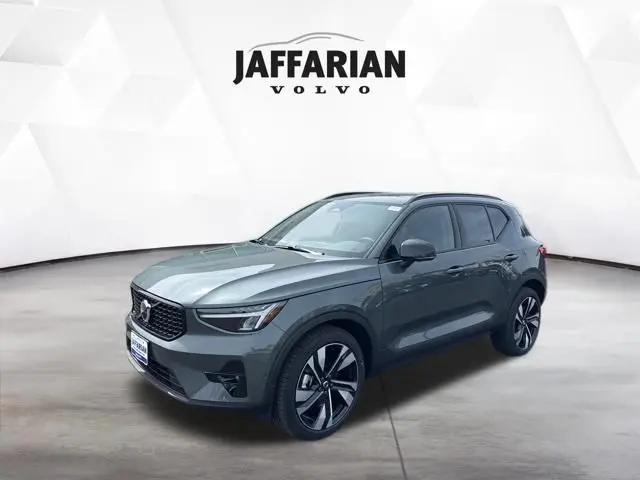 2026 Volvo XC40 Plus, B5 AWD Gas (mild hybrid), Dark for sale in Haverhill, MA
