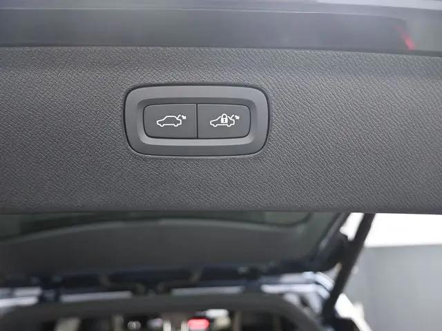 2026 Volvo XC90 Plug-In Hybrid Ultra, T8 AWD, Electric/Gasoline, Bright, 7 Seats