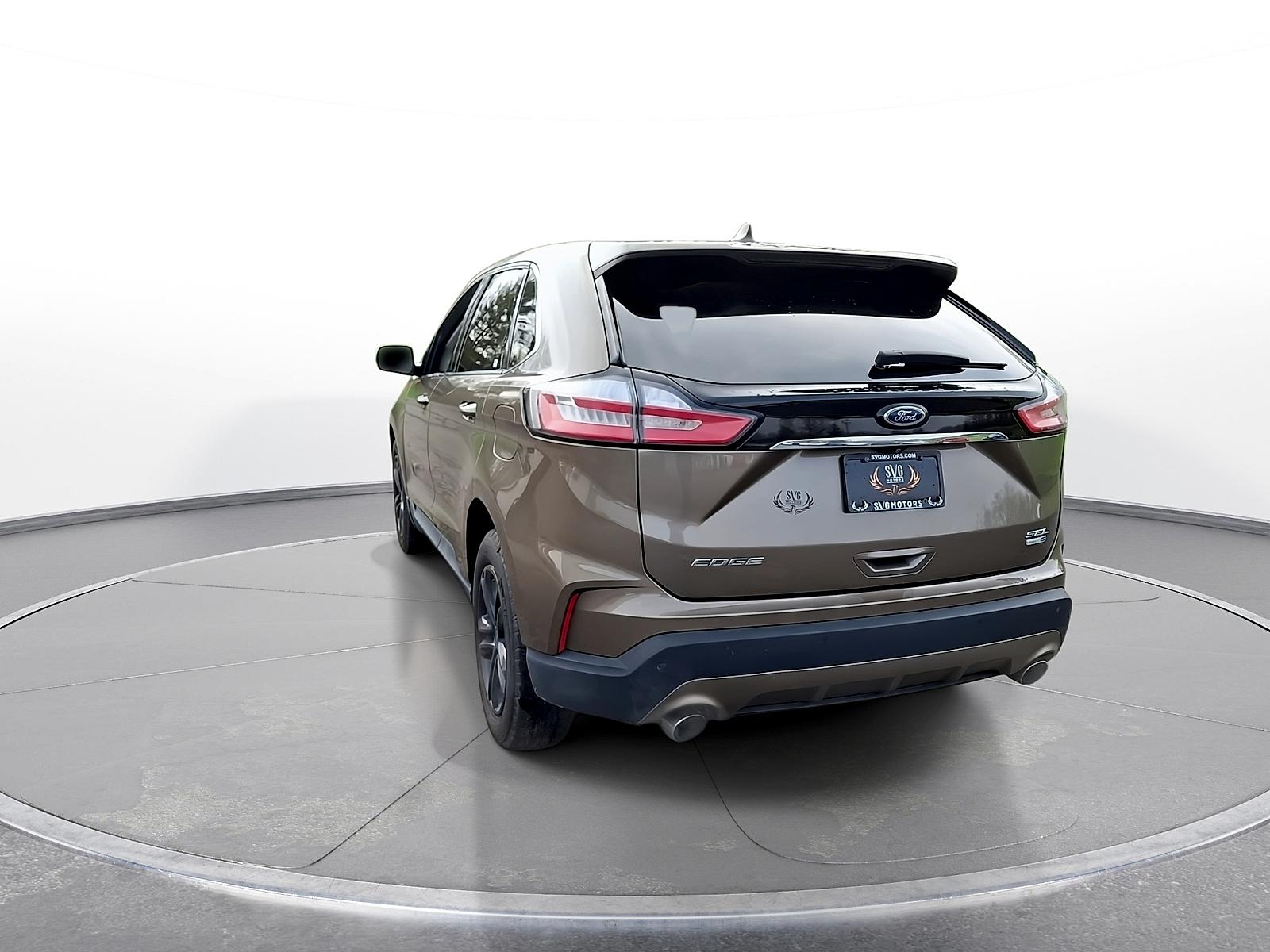 View vehicle photo 6