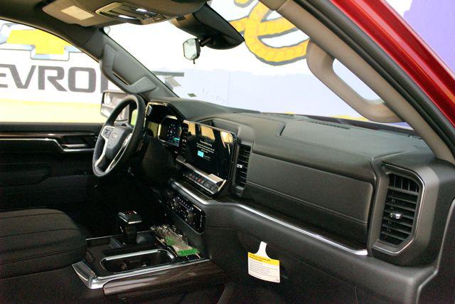 2026 Chevrolet Silverado 1500 4WD Crew Cab Standard Bed RST