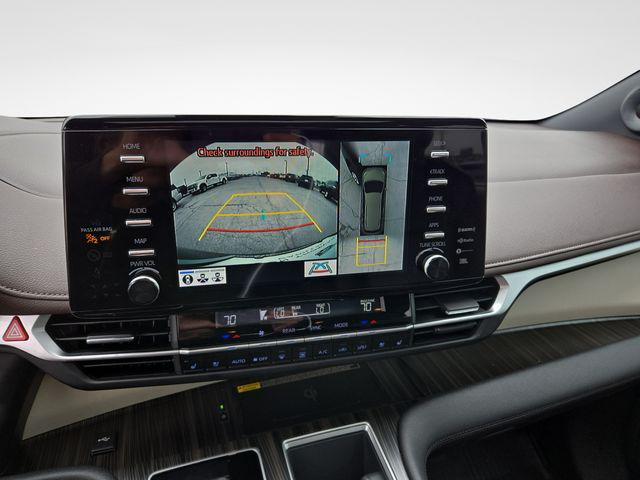 2023 Toyota Sienna Platinum
