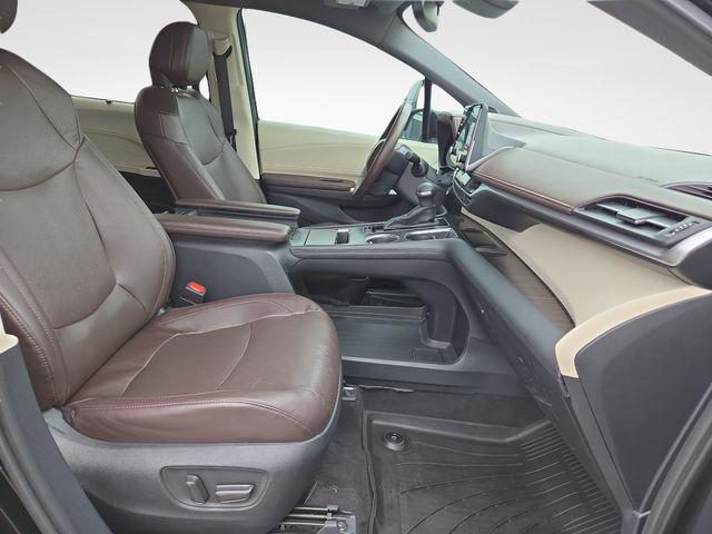 2023 Toyota Sienna Platinum