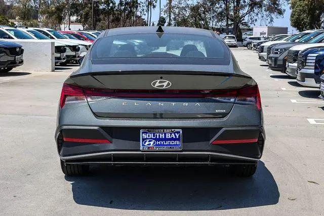 2026 Hyundai Elantra Hybrid SEL Sport