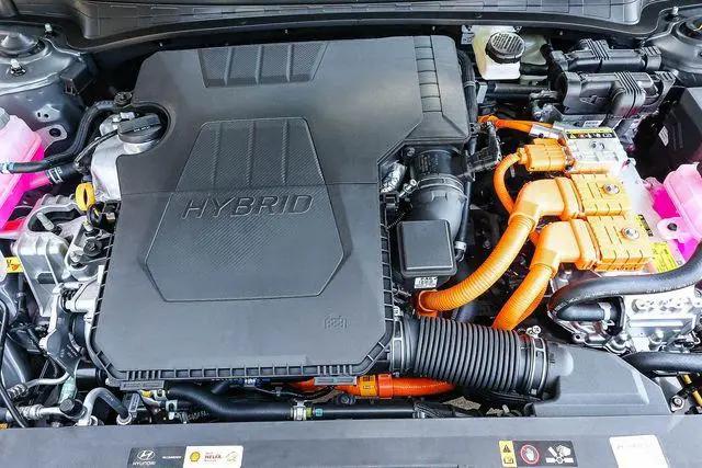 2026 Hyundai Elantra Hybrid SEL Sport