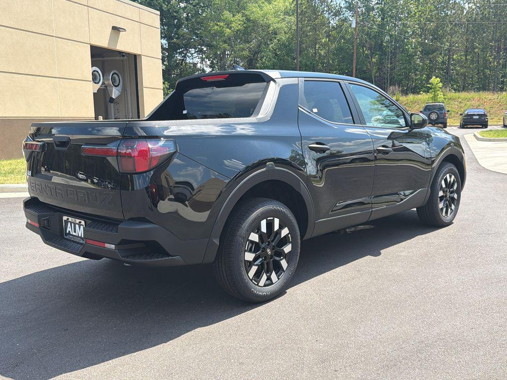 New 2026 Phantom Black HYUNDAI SE FWD image 6