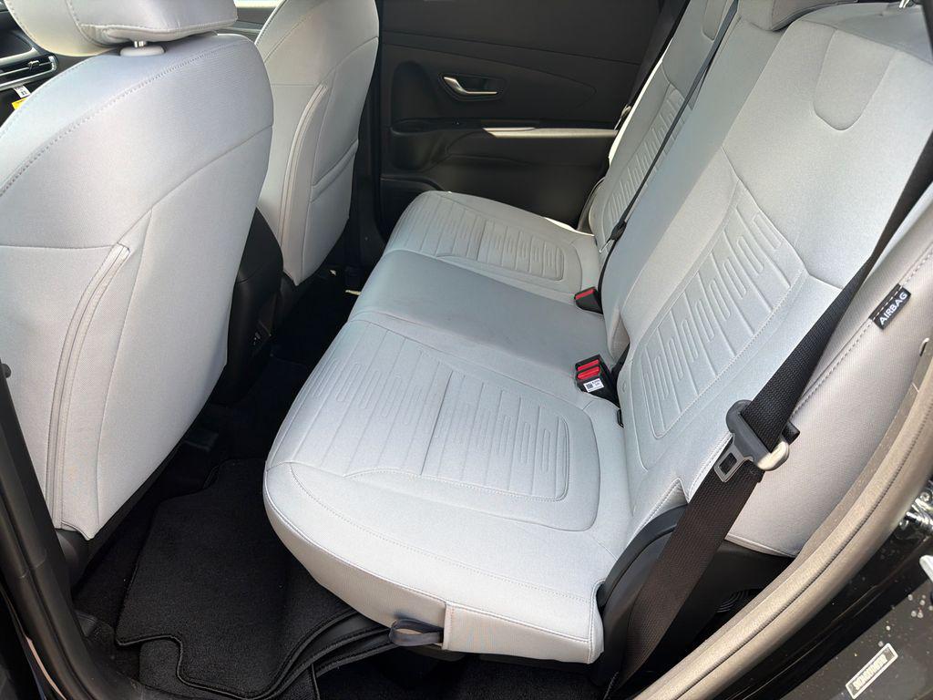 New 2026 Phantom Black HYUNDAI SE FWD image 22