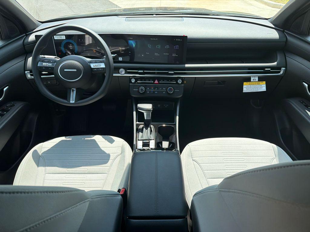 New 2026 Phantom Black HYUNDAI SE FWD image 23