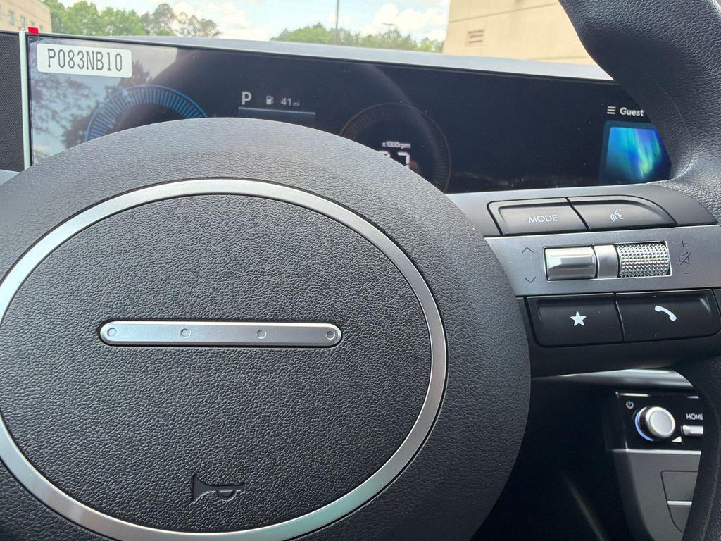 New 2026 Phantom Black HYUNDAI SE FWD image 30