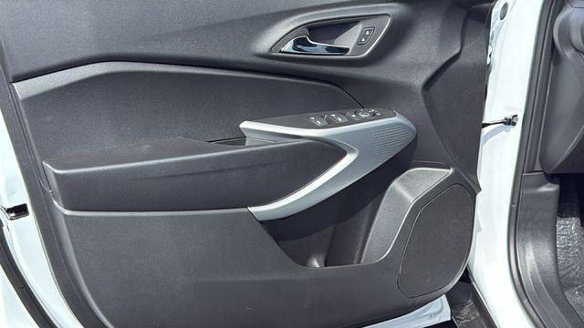 2026 Chevrolet Trax FWD LS