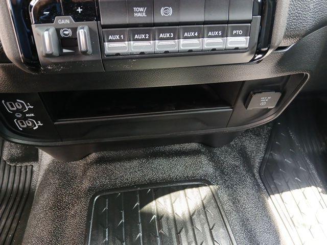 2026 Ram 3500 Tradesman/Big Horn