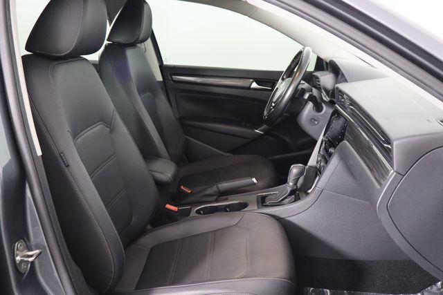 2020 Volkswagen Passat 2.0T R-Line