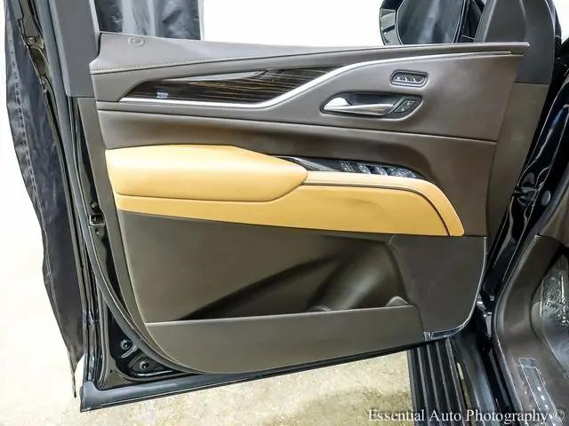 2022 Cadillac Escalade ESV 4WD Sport