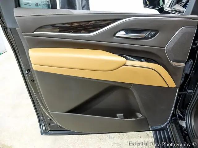 2022 Cadillac Escalade ESV 4WD Sport