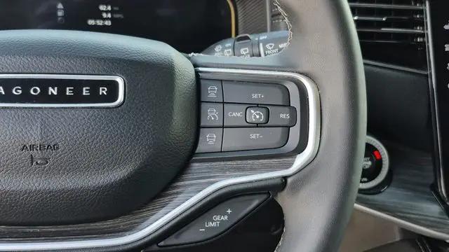 2024 Jeep Wagoneer Series II