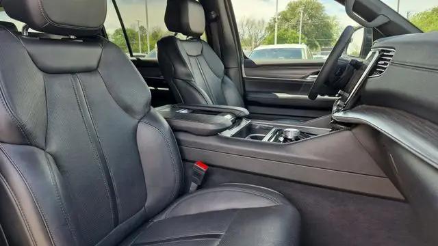 2024 Jeep Wagoneer Series II
