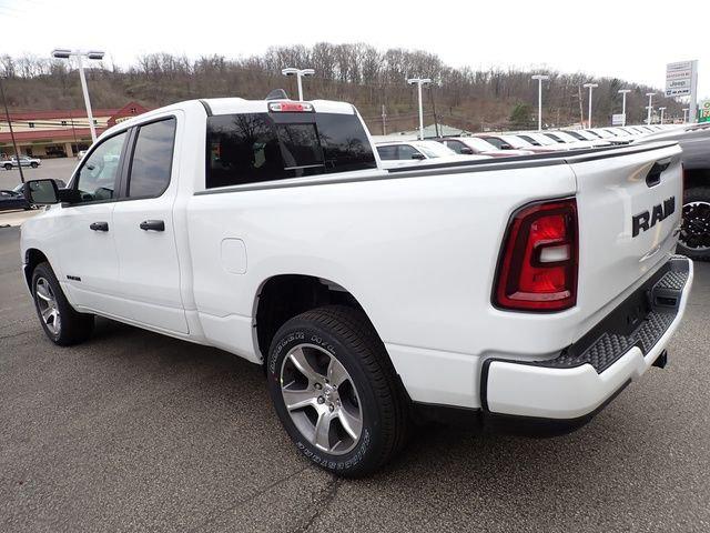 2026 RAM Ram 1500 RAM 1500 EXPRESS QUAD CAB 4X4 64 BOX