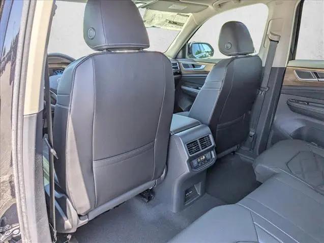 2026 Volkswagen Atlas SE
