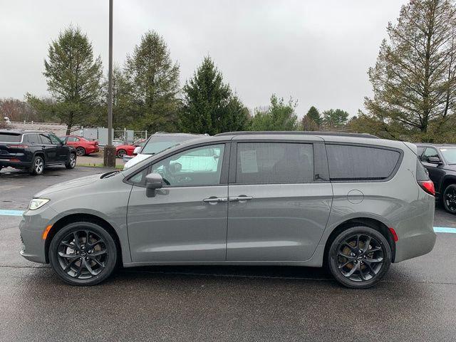 2021 Chrysler Pacifica Touring AWD 2021 Chrysler Pacifica Touring AWD