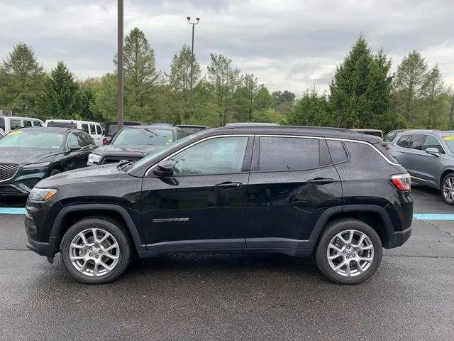 2022 Jeep Compass Latitude Lux 4x4