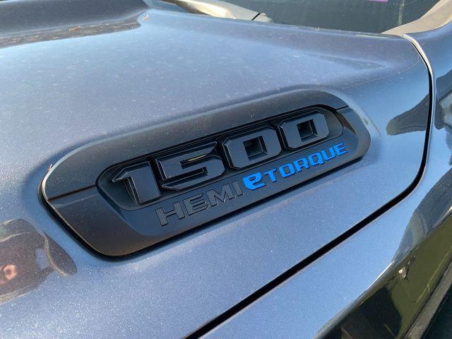 2021 RAM 1500 Big Horn Crew Cab 4x4 57 Box 2021 RAM 1500 Big Horn Crew Cab 4x4 57 Box