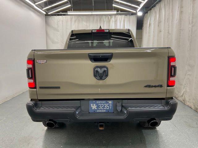 2020 Ram 1500 Big Horn Crew Cab 4x4 5'7" Box