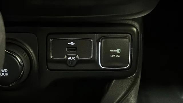 2023 Jeep Renegade Altitude 4x4