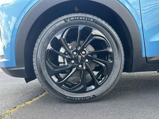 2027 Chevrolet Bolt RS FWD