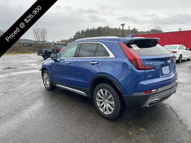 2022 Cadillac XT4 AWD Premium Luxury
