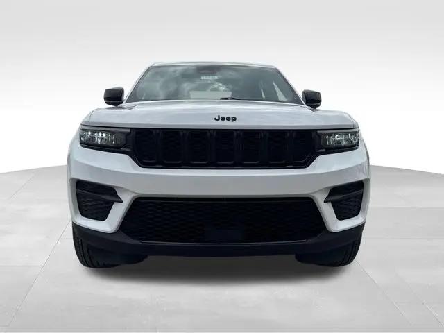 2025 Jeep Grand Cherokee Altitude 4x4