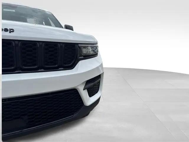 2025 Jeep Grand Cherokee Altitude 4x4