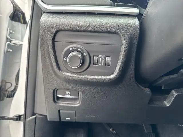 2025 Jeep Grand Cherokee Altitude 4x4