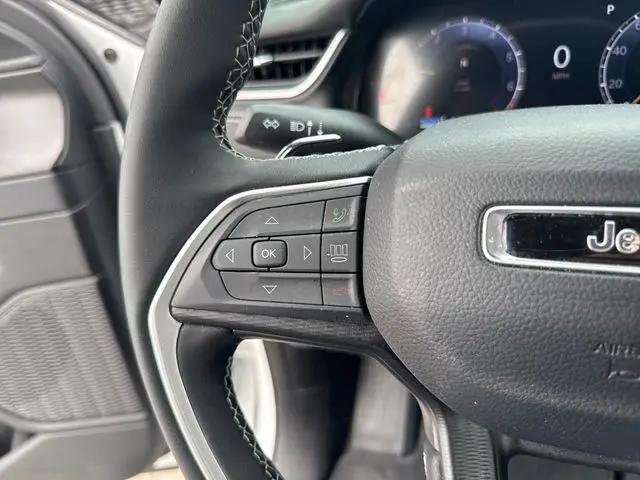 2025 Jeep Grand Cherokee Altitude 4x4
