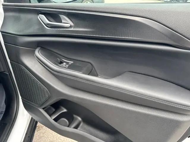 2025 Jeep Grand Cherokee Altitude 4x4