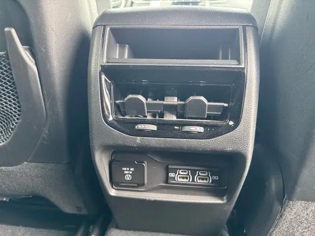 2025 Jeep Grand Cherokee Altitude 4x4