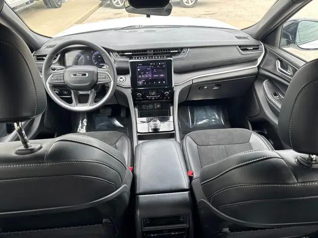 2025 Jeep Grand Cherokee Altitude 4x4