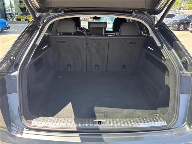 2019 Audi Q8 55 Premium