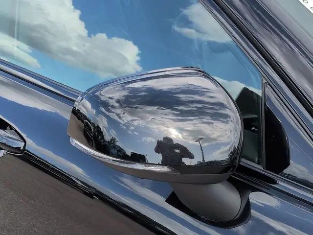 2024 Volvo S60 B5 Plus Dark Theme
