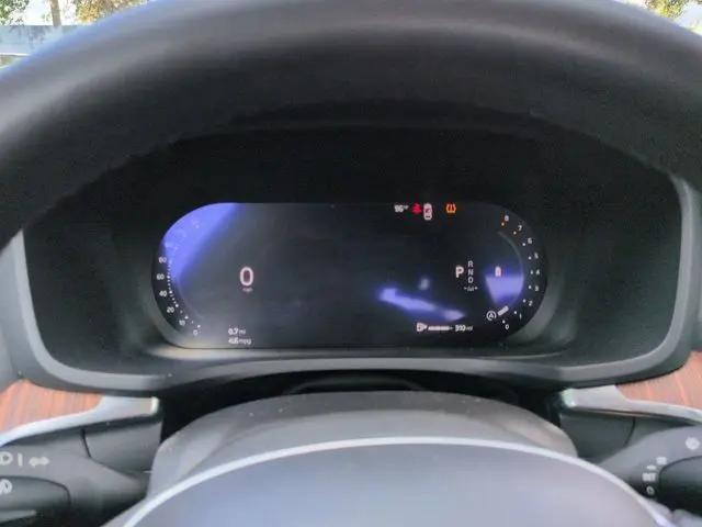 2024 Volvo S60 B5 Plus Dark Theme