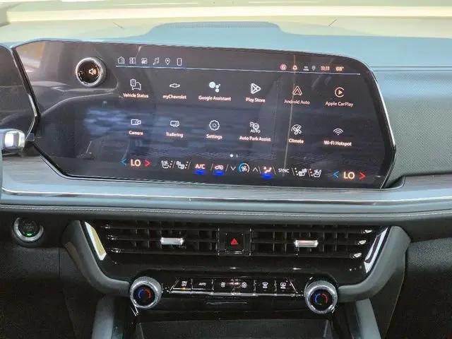 2026 Chevrolet Suburban Premier, 4WD