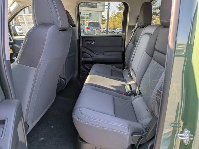 2026 Nissan Frontier Crew Cab SV 4x2