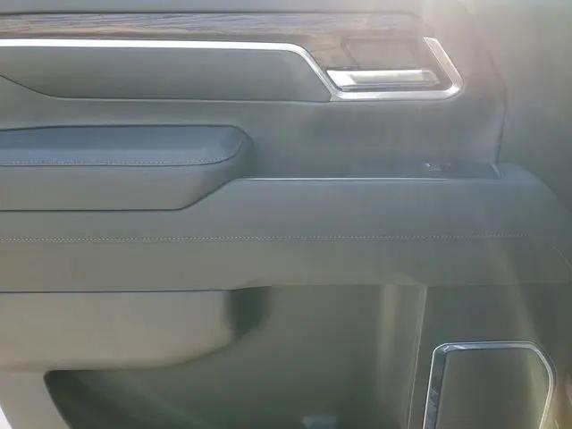 2026 GMC Sierra 2500HD Crew Cab, Standard Bed, SLT, 4WD