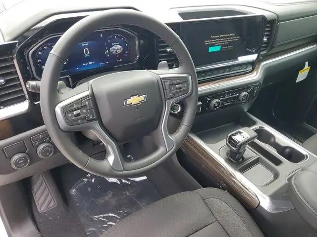 2026 Chevrolet Silverado 1500 2WD Crew Cab Short Bed LT