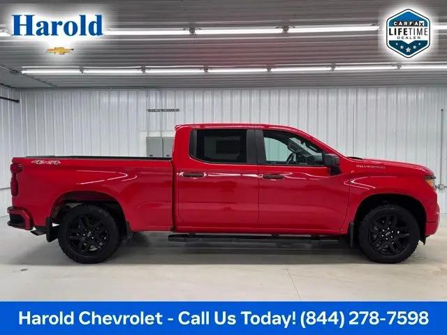 2022 Chevrolet Silverado 1500 Custom