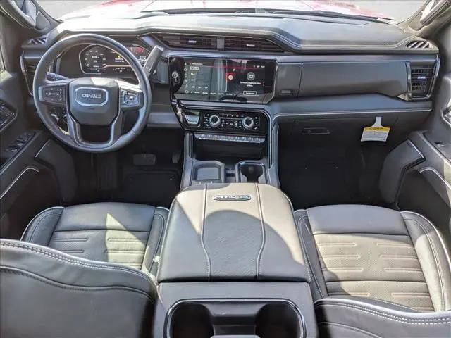 2025 GMC Sierra 2500HD 4WD Crew Cab Standard Bed AT4X