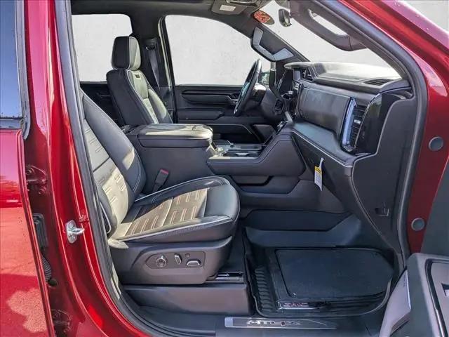 2025 GMC Sierra 2500HD 4WD Crew Cab Standard Bed AT4X
